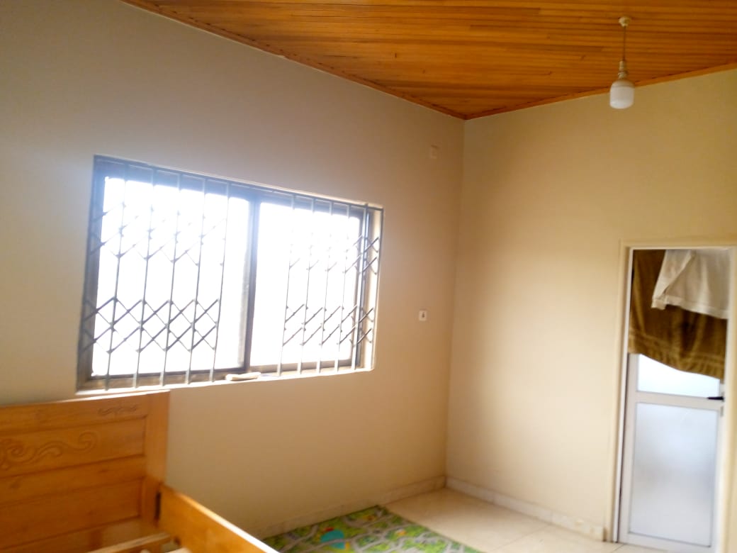 Unfurnished 3-bedroom Apartment for Rent at Kwabenya 