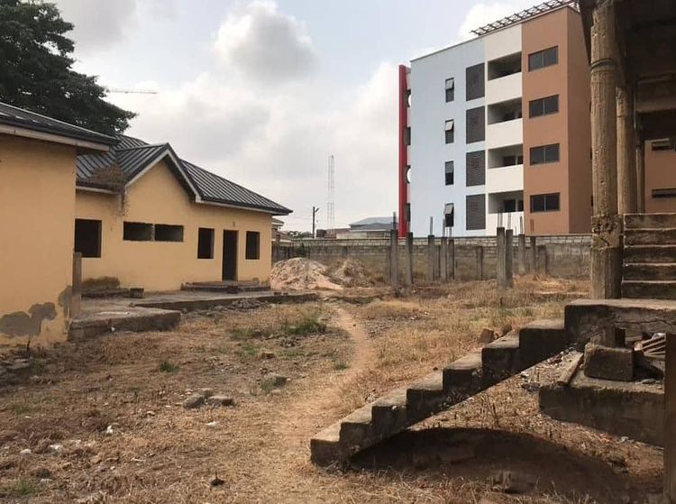 Property Available for Short and Long Lease at Roman Ridge. Adjacent to the Nigerian High Commission.