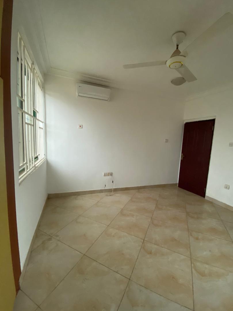 Three (3) Bedroom Apartment For Rent at Madina UPSA