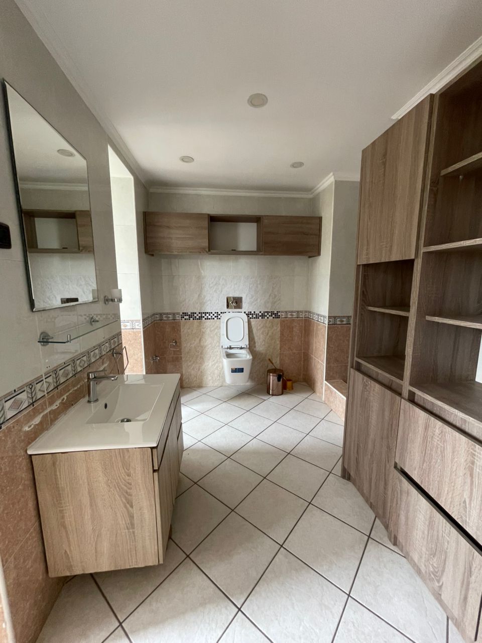 4 Bedroom house with 1 boys quarters at Trassaco