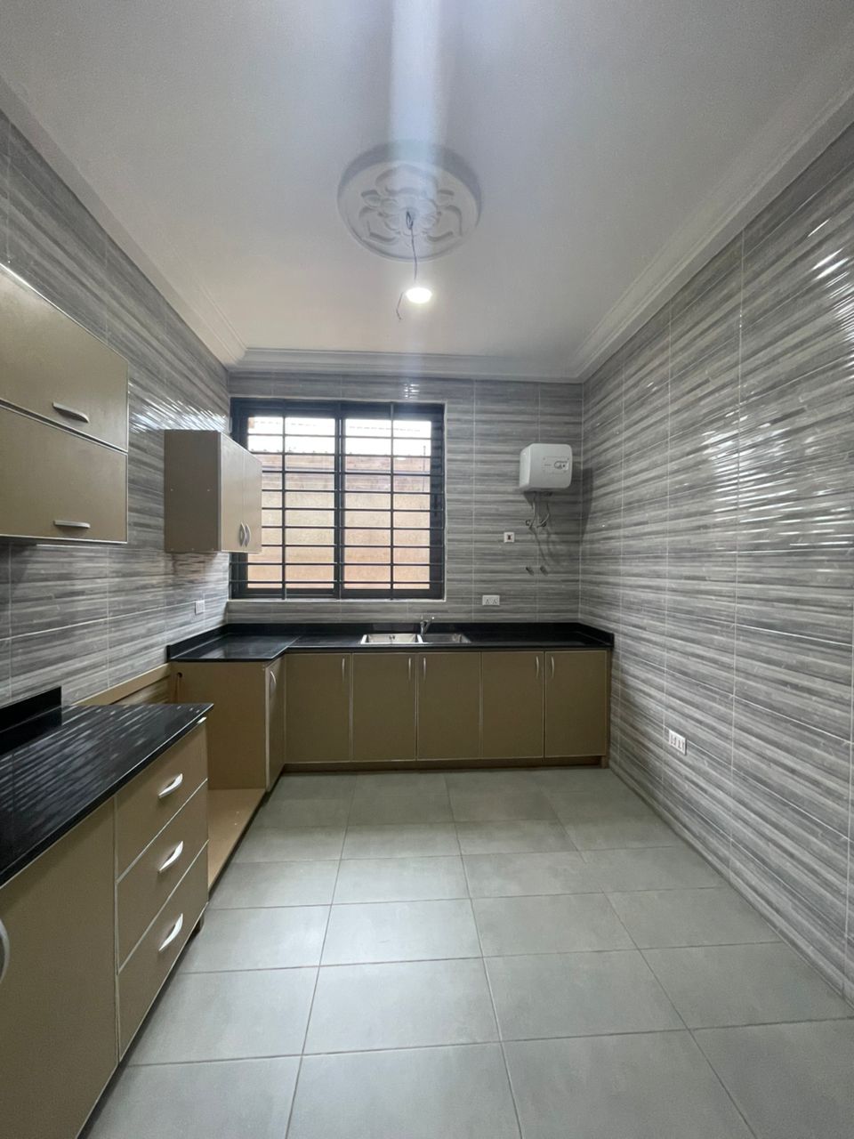 Newily built 2 Bedroom Apartment For Rent at Tema Michel Camp Gbetsile