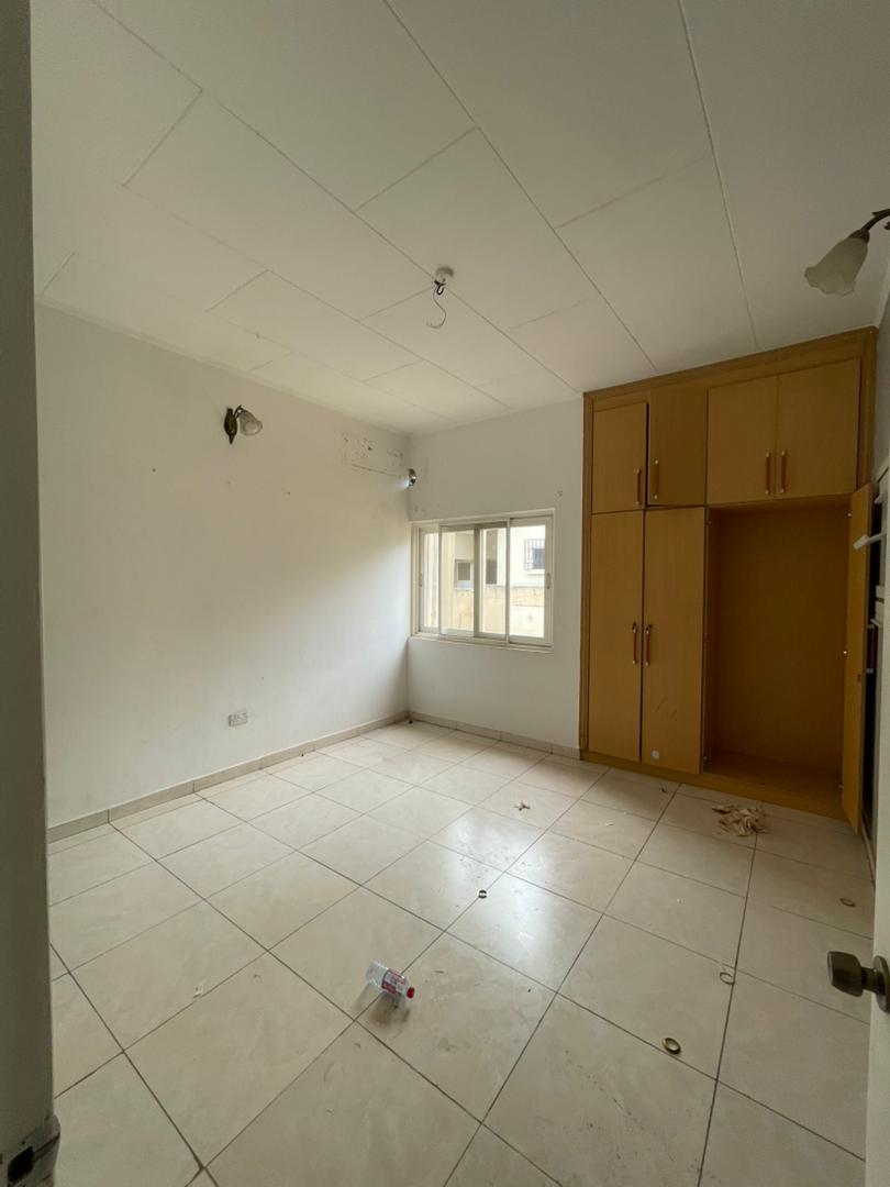 3 Bedroom with 2 boys quarters for sale at Regimanuel Gray East Airport