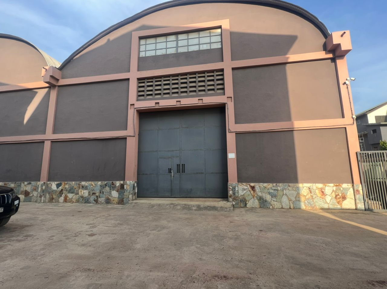 Warehouse For Rent at Weija Old Barrier